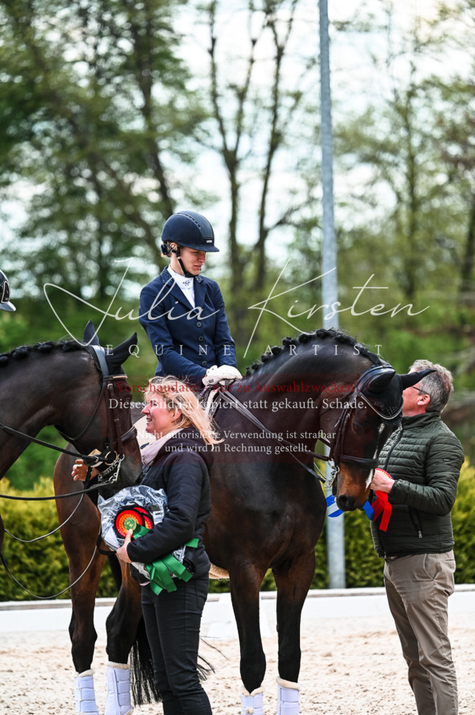 20230513_JK-Röhrsdorf-10-1017 | Pferde- und Turnierfotografie in Westsachsen. Pferdeportraits, Auftragszeichnungen und intuitive Kunst.