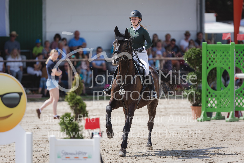 220612_LüPfSpTa_Punkte-L-557 | Lützower Pferdesporttage
Punktespringprüfung Kl.L mit Joker geschlossen
12.06.2022