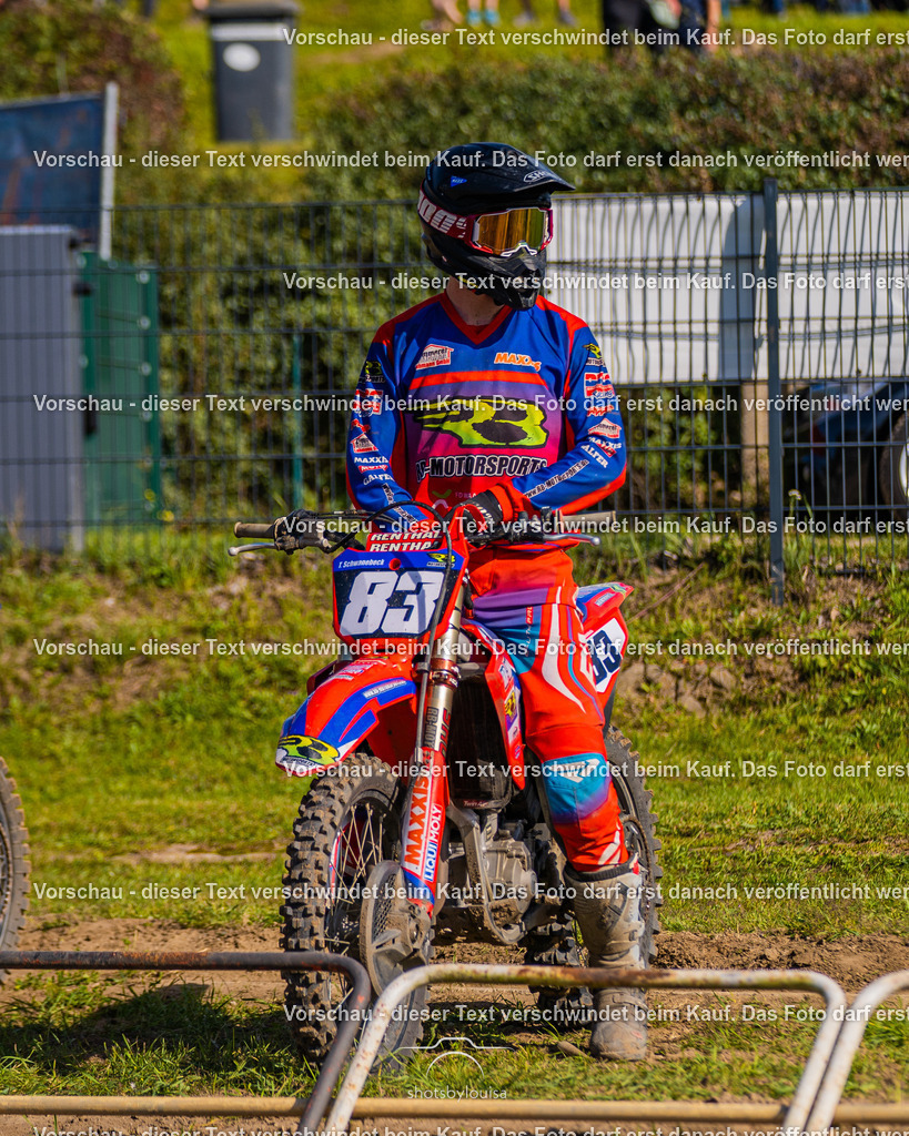 09_21_LM_Schenkenhorst-9089 | Sportfotografin aus Berlin-Brandenburg mit Fokus auf Motocross. Ich halte deine sportliche Leistung und echte Emotionen auf und neben der Strecke professionell fest. Entdecke die Fotos von deinem Rennen und bestelle sie direkt hier im Shop.