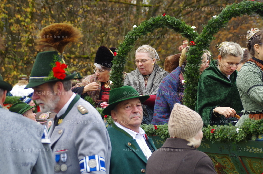 IMGP9472 | fotografiert von Axel PollmannLeonhardi Wallfahrt Benediktbeuern und Murnau, Fronleichnam, Fasching, Landschaft im Loisachtal und Benediktbeuern  - Realisiert mit Pictrs.com