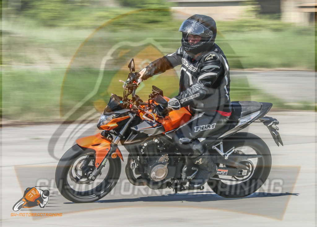 IMG_0018 | gh-motorradtraining-foto.de - Realisiert mit Pictrs.com