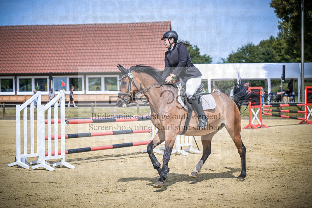 DOS_9226 | Entdecke hochwertige Reitturnierfotos von Foto Oger. Professionell, emotional und authentisch – jetzt Lieblingsmomente im Shop bestellen.Deutschlandweite Turnierfotografie. - Realisiert mit Pictrs.com