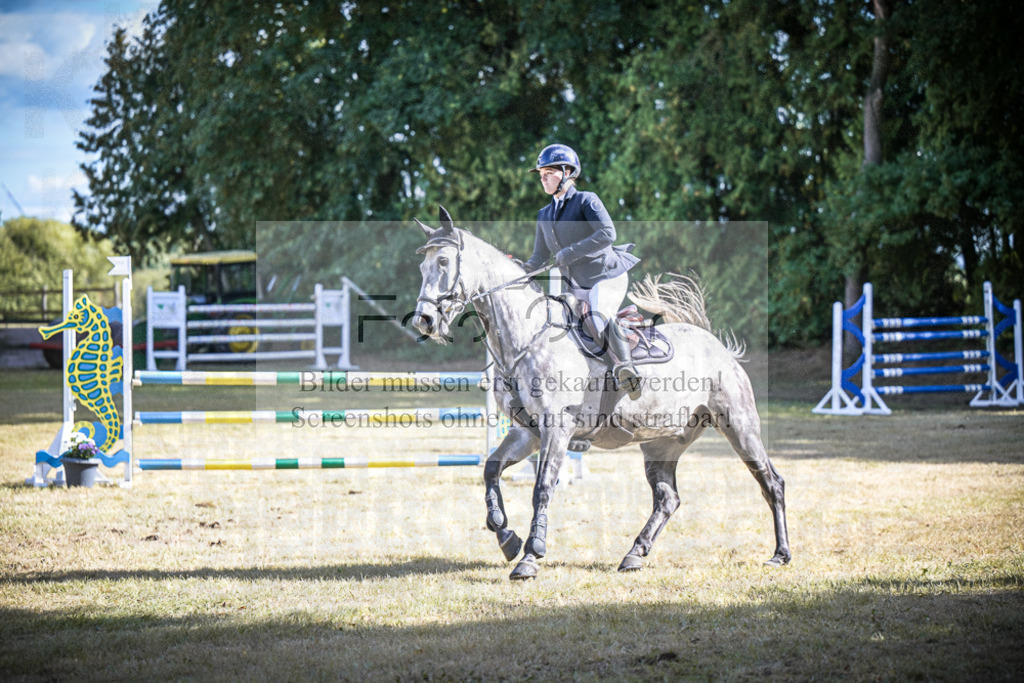 DOS_0796 | Entdecke hochwertige Reitturnierfotos von Foto Oger. Professionell, emotional und authentisch – jetzt Lieblingsmomente im Shop bestellen.Deutschlandweite Turnierfotografie. - Realisiert mit Pictrs.com