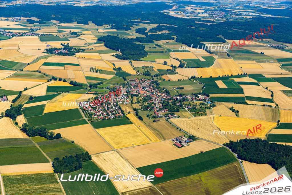 Aktuelles Luftbild von Hengstfeld Wallhausen - Die Luftaufnahme wurde 2022 mittels UL-Flugzeug erstellt ( keine Drohne ) - hochauflösende Kamera-Systeme von  Canon -Beste Qualität - Für grossformatige Ausdrucke geeignet. Die Geschenkidee !