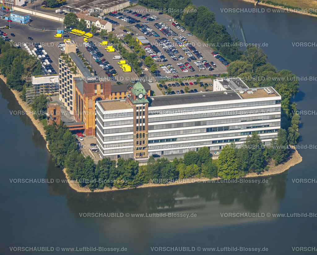 Duesseldorf220700938 | Luftbild, Medienhafen, Plange Mühle Klinikgebäude sowie Büro- und Wohngebäude, Hafen, Düsseldorf, Rheinland, Nordrhein-Westfalen, Deutschland