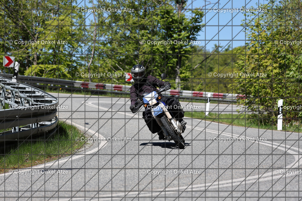 IMG_9480 | Fotograf am Kyffhäuser. Onkel Atze. Kyffhäuser Rennstrecke. Café36. Motorsportfotografie. - Realisiert mit Pictrs.com
