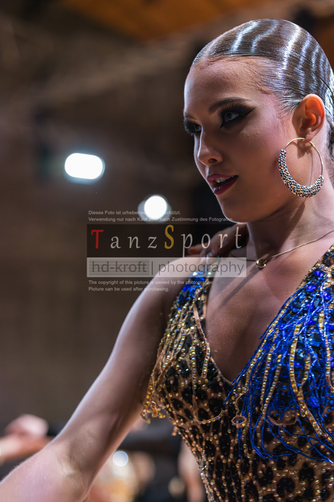 20250820_WDSF Open Lat Youth_2696 | Tanzsportbilder, Standardtanz, Lateintanz, WDSF, DTV, LTVB, dancecomp, goc, hessen tanzt, blaues band der spree, walzer, tango, wiener walzer, slowfox, quickstepp, samba, rumba, cha-cha-cha, paso doble. jive, hd-kroft photography, turniertanzsport