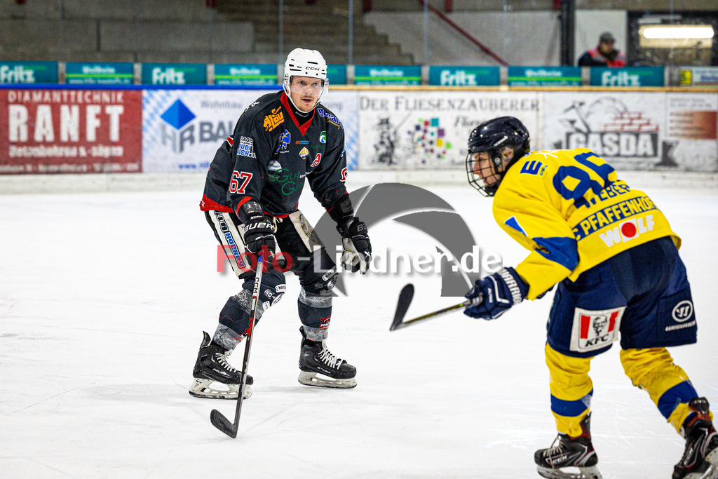 Peißenberg MINERS gegen EC Pfaffenhofen | Eishockey Bayernliga 2025/26 Vorrunde 25. Spieltag, Peißenberg MINERS gegen EC Pfaffenhofen, 20260109,Maximilian MALZATZKI (MINERS 67) in Aktion,2026-01-09 in Peißenberg (flatbuy Arena Peißenberg), Maximilian MALZATZKI (MINERS 67)Copyright: WolfgangxLindner www.foto-lindner.de