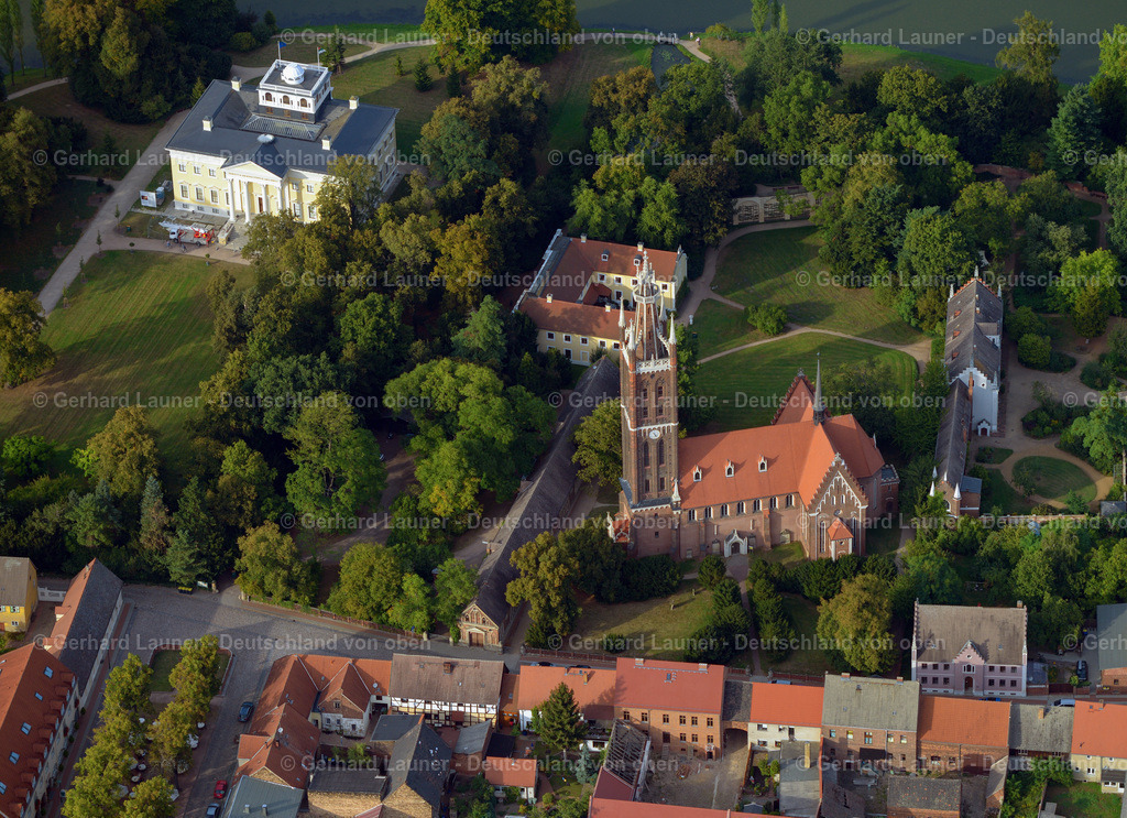 3293832 | Schloss Wörlitz und St. Petri-Kirche, Wörlitz
