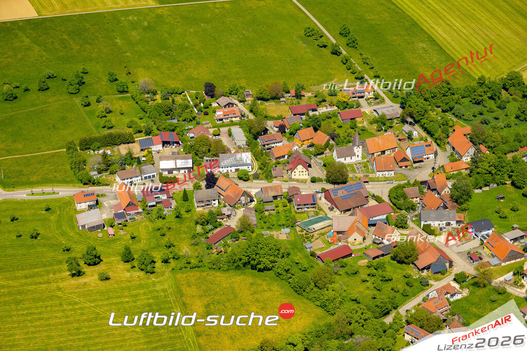 Schrägluftbild  Leinweiler  Schechingen - Das Luftbild wurde 2025 vom UL-Flugzeug heraus erstellt ( keine Drohne ) - Hochauflösende Luftaufnahme -Nicht vergleichbar mit Google Maps oder Satelittenbilder- Die Geschenkidee !Mit Lizenz und Bildrechte bestellbar