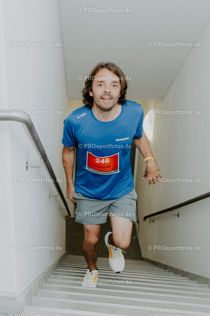 240825_Treppenlauf-565 | Professionelle Fotos Ihrer Laufsportveranstaltung.