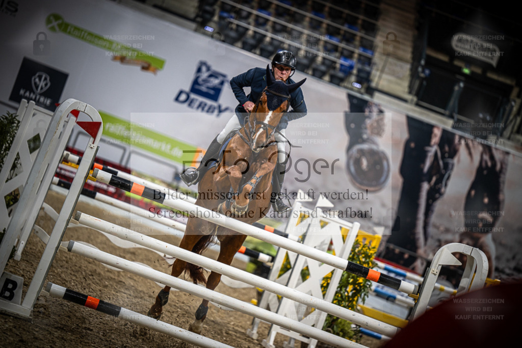 DOS_3195 | Entdecke hochwertige Reitturnierfotos von Foto Oger. Professionell, emotional und authentisch – jetzt Lieblingsmomente im Shop bestellen. - Realisiert mit Pictrs.com