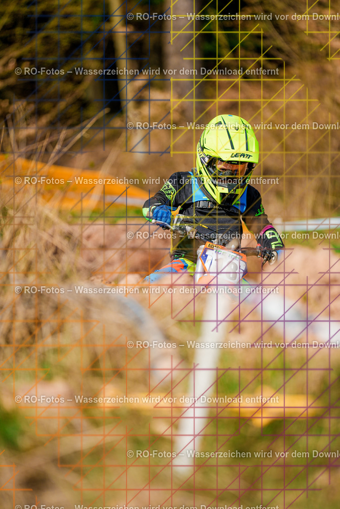 1 2 Lauf Mernes-113 | Sportfotografie von RO-Fotos: Motorsport, Motocross, Enduro, Laufveranstaltungen und Triathlon. Professionelle Fotos von Sportlern und Events. - Realisiert mit Pictrs.com