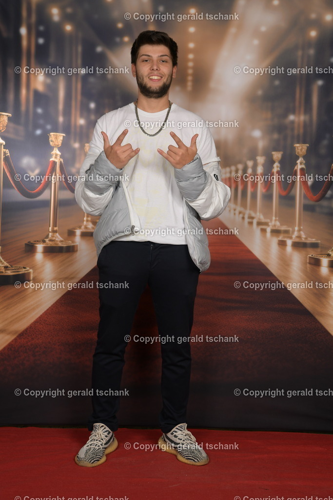 MT1_4384 | Wählen Sie hier bitte Ihr bestes Foto aus, mit diesem Bild wird Ihr Set produziert. Sollten Sie kein Bild wählen oder mehrere suchen wir das Beste aus!