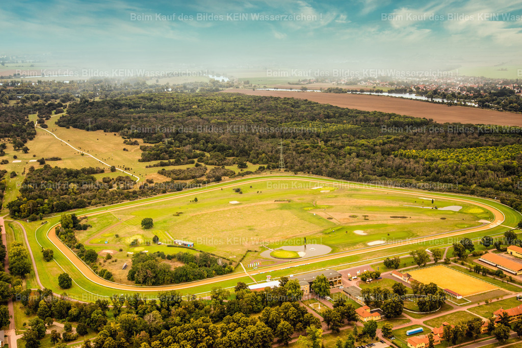 Magdeburg Luftbild von oben Rennbahn Herrenkrug LR Rennverein Pferde-4387 | Magdeburg Luftbild von oben Rennbahn Herrenkrug Rennverein Pferde - Realisiert mit Pictrs.com