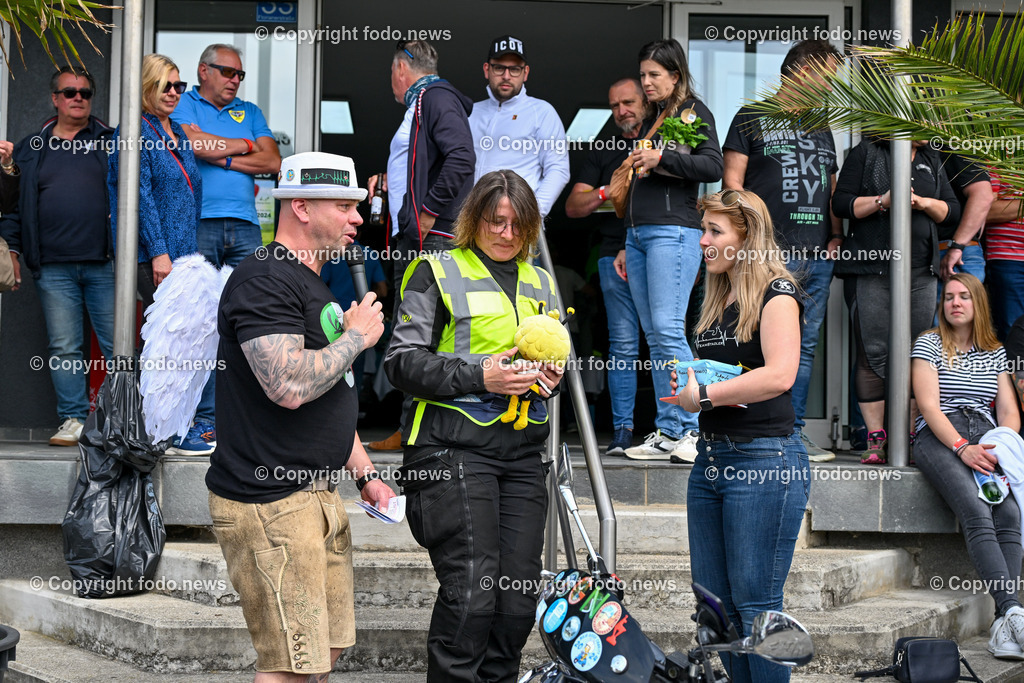 Lets Vespa togehter_ Neuhofen_ 05.05.2024-85 | 05.05.2024, Neuhofen, Kremsmuenster, AUT, Lets Vespa togehter 2024, Vespatreffen, im Bild Teilnehmer Vespatreffen, Motorsport Stadler