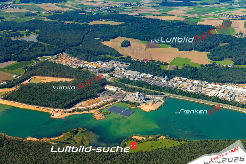 Schrägluftbild  See  Sengenthal - Das Luftbild wurde 2025 vom UL-Flugzeug heraus erstellt ( keine Drohne ) - Hochauflösende Luftaufnahme -Nicht vergleichbar mit Google Maps oder Satelittenbilder- Die Geschenkidee !Mit Lizenz und Bildrechte bestellbar