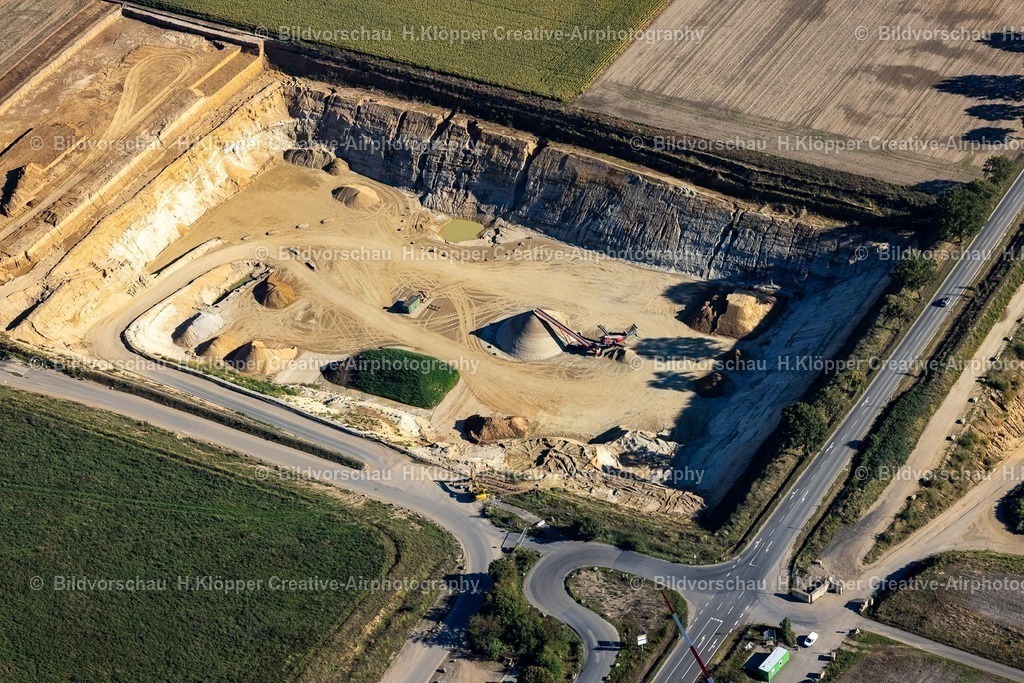 Lufbilder Aldenhoven-5890 | Gelände und Abraum- Flächen des Kies- Tagebau " Davids " an der Straße L228 in Aldenhoven im Bundesland Nordrhein-Westfalen, Deutschland - Realisiert mit Pictrs.com