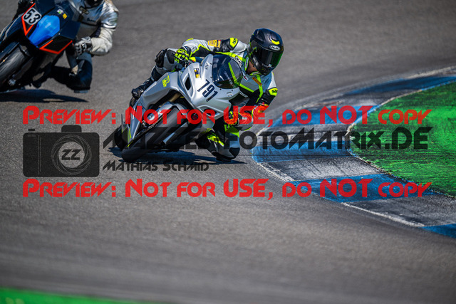 MaZZes_FotoMatrix_240520_6007705_4094 | GELB