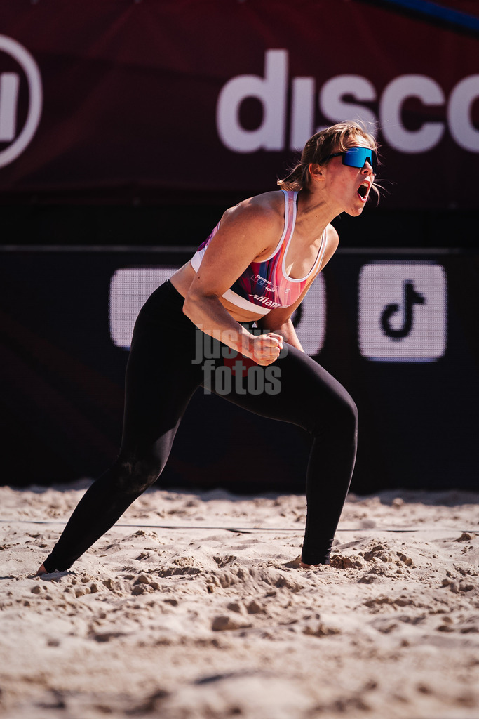 Beachvolleyball | Frauen | Allianz German Beach Tour 2025 | Tourstop Bremen | 12.06.2025 | Nina Interwies jubelt