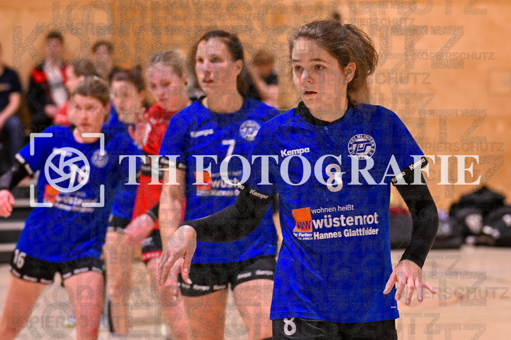GER, SG Maulburg/Steinen - TuS Helmlingen, Handball, Suedbadenliga, 14. Spieltag, Saison 2023/2024, 17.02.2024 | Marion Glattfelder (TuS Helmlingen, #08), Geraldine Kimmer (TuS Helmlingen, #07), Ann-Kathrin Graf (TuS Helmlingen, #16)

GER, SG Maulburg/Steinen - TuS Helmlingen, Handball, Suedbadenliga, 14. Spieltag, Saison 2023/2024, 17.02.2024

Foto: TH Fotografie/Thomas Hess