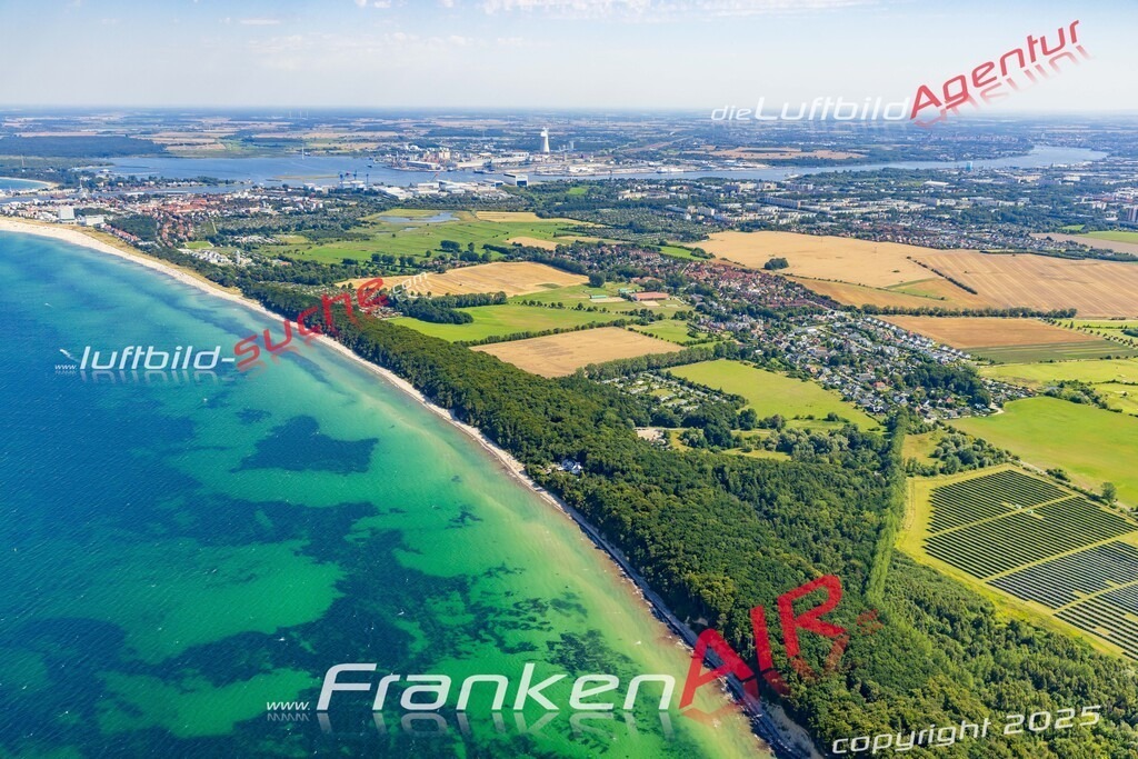 Luftaufnahme Seebad Diedrichshagen Ostsee Ufer Strand Rostock - Die Luftaufnahme wurde 2025 vom UL-Flugzeug heraus erstellt ( ohne Drohne ) - Hochauflösende Luftaufnahme - für professionelle Ausdrucke geeignet. Die Geschenkidee !Mit Lizenz und Bildrechte bestellbar
