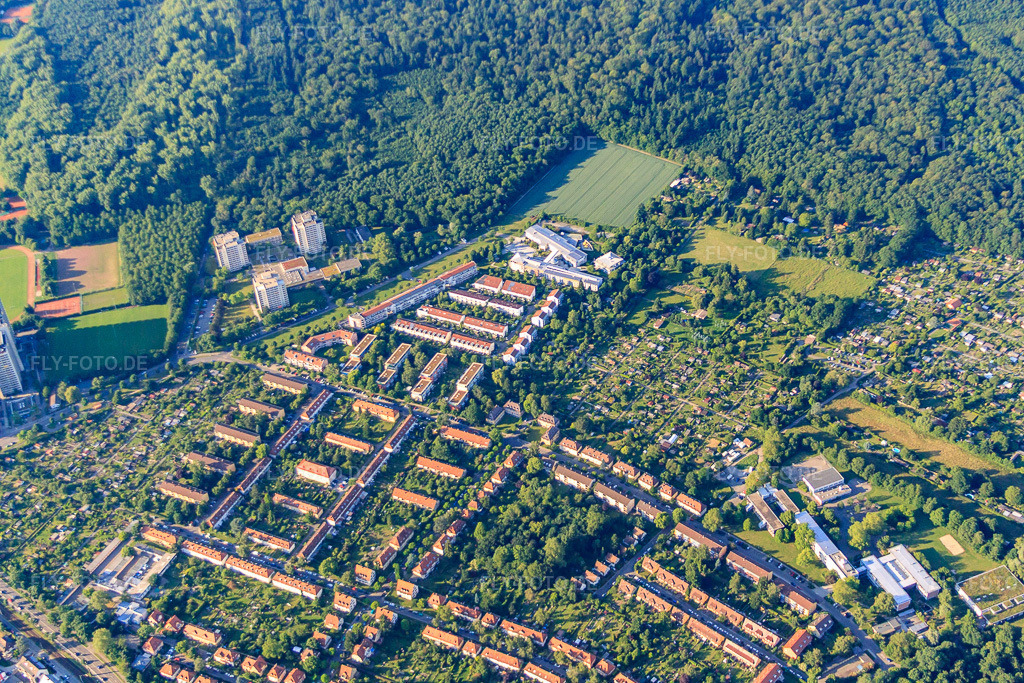 Luftbild: Seewiesenäckerweg mit GenoHotel Karlsruhe im Ortsteil Rüppurr in Karlsruhe im Bundesland Baden-Württemberg in Deutschland. Foto: IMG_57750.jpg vom 14.06.2013 durch Werner Riehm/FLY-FOTO.deWWW.GENOHOTEL-KARLSRUHE.DE