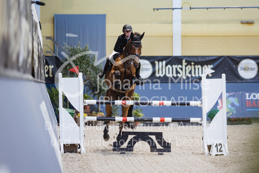 221112_Warstein_L-Spr-179 | Deine schönsten Turniermomente als professionelle Fotos! Entdecke hochwertige Pferdesport-Fotografie im Online-Shop. Jetzt Fotos finden & bestellen!