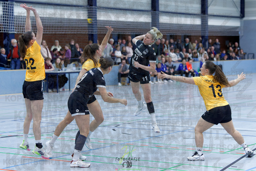 Handball Frauen Oberliga Mitte, HSG Eibelshausen/Ewersbach - HSG Lumdatal | Handball Frauen Oberliga Mitte, HSG Eibelshausen/Ewersbach - HSG Lumdatal am 21.02.2026 in Dietzhölztal-Steinbrücken (Sporthalle am Hammerweiher)Photo © 2026 - Jörg Heinrich - Realisiert mit Pictrs.com