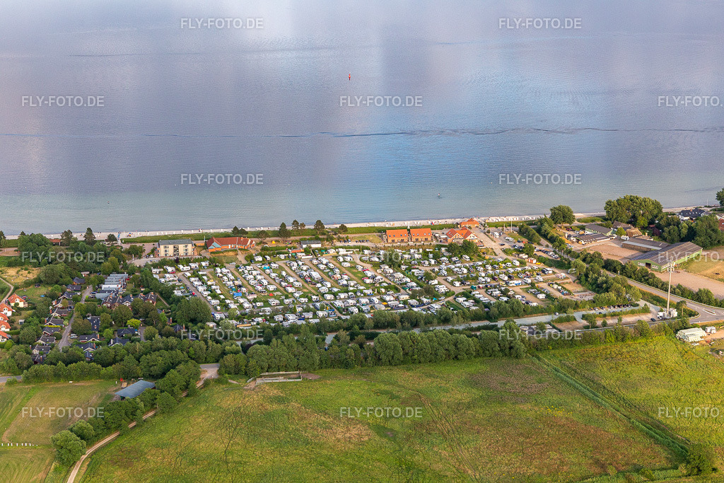 Camping HOLNIS | Luftbild: Camping HOLNIS im Ortsteil Bockholm in Glücksburg im Bundesland Schleswig-Holstein in Deutschland. Foto: IMG_127826.jpg vom 23.07.2021 durch ©2025 Werner Riehm fly-foto.de/copyright - Realisiert mit Pictrs.com