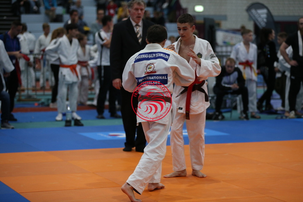 AT3Y1825 | Fotos vom Adler Cup - Pictures from Adler Cup

Hier findet Ihr alle Eindrücke und großen Momente der Adler Cup Wochenenden. Here you will find all impressions and great moments of the Adler Cup weekends. - Realisiert mit Pictrs.com