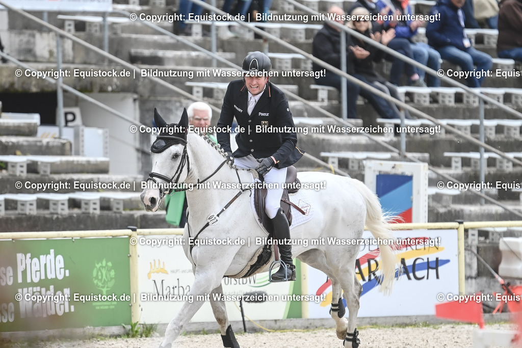 20230514_CCI4_Springen_0296 | equistock