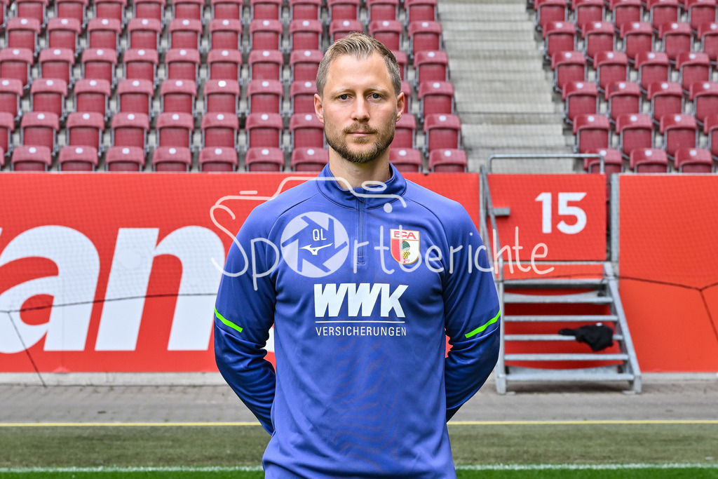 FC Augsburg 2025/26 | Quirin LOEPPERT / Einzelfoto / Freisteller / Media Day FC Augsburg: WWK-Arena am 06.08.2025