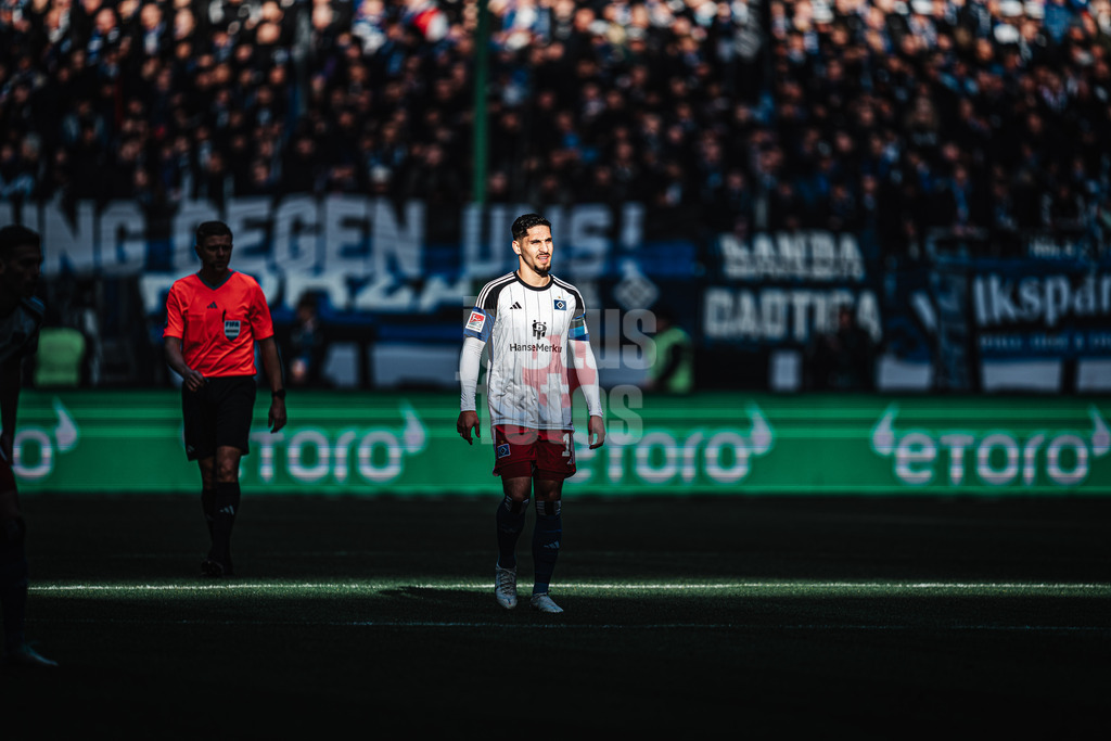 Fußball | Männer | Saison 2023/2024 | 2. Fußball-Bundesliga | 19. Spieltag | Hamburger SV vs. Karlsruher SC | 28.01.2024 | Ludovit Reis (#14, HSV)