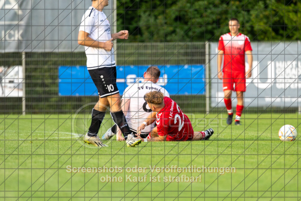 20250616_202618_0821 | #,  TV Eybach (weiß) vs. 1.FC Donzdorf II (rot), Fussball, Entscheidungsspiel 3 in Kreisliga A3 - Bezirk Neckar/Fils, Saison 2024/2025, Rasensportplatz, Staufenecker Str. 41, 73084 Salach, 16.06.2025 - 18:30 Uhr,Foto: PhotoPeet-Sportfotografie/Peter Harich
