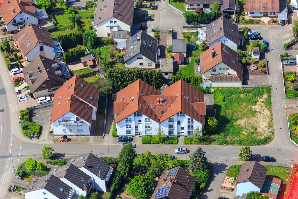 Luftbild: Drachenfelsstr in Hagenbach im Bundesland Rheinland-Pfalz in Deutschland. Foto: IMG_078459.jpg vom 08.05.2015 durch Werner Riehm/FLY-FOTO.de