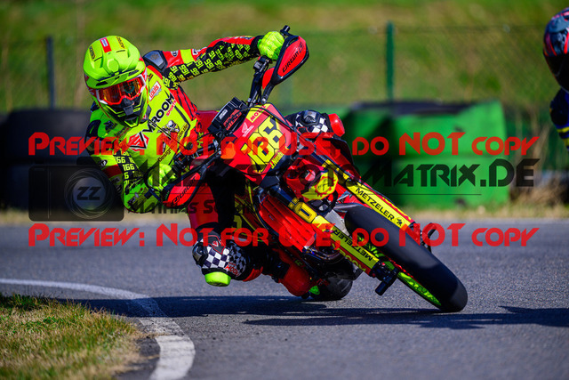 MaZZes_Fotomatrix_20250322_6007705_7228 | Fotograf Mathias Schmid
Sportfotograf,
Eventfotograf,
Hochzeitsfotograf,
Portraitfotograf