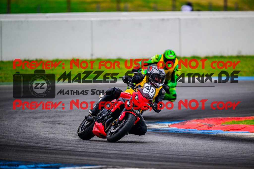 MaZZes_FotoMatrix_240614_6007705_5292 | INST