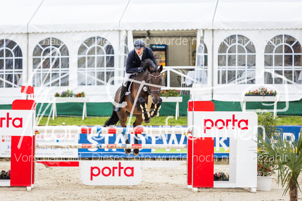 BHO-2PhSpr-M-146 | MomenTaufnahmen Pferdesportfotos