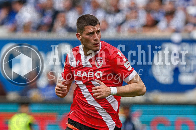03.05.2026, GER, Fussball, Herren, 3. Liga, Saison 2025/2026, MSV Duisburg - FC Energie Cottbus | Dominik Pelivan (Cottbus) schaut 