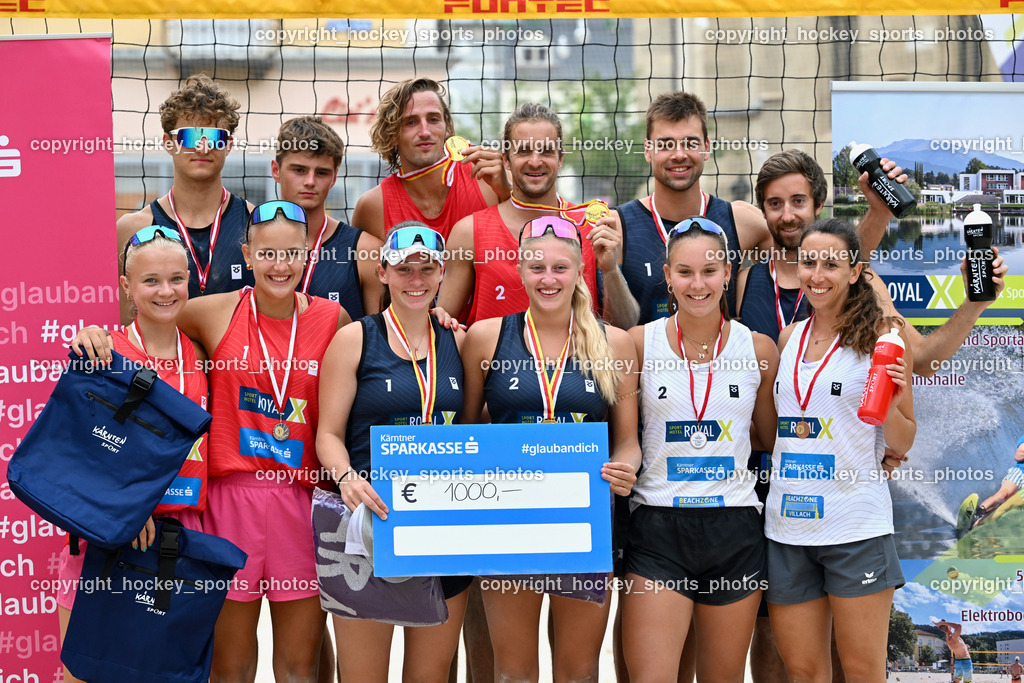 Kärntner Landesmeisterschaft Beach Volleyball | KLEMEN Michael Mario, SPONER Philipp, #2 HUBER Alexander Philipp, #1 FRIEDL Felix, RAINER Christian, RIEGLER Stefan, Kärntner Landesmeisterschaft Beach Volleyball, Kärntner Landesmeisterschaft Beach Volleyball am 18.08.2024 in Villach (Rathausplatz Villach), Austria, (Photo by Bernd Stefan)