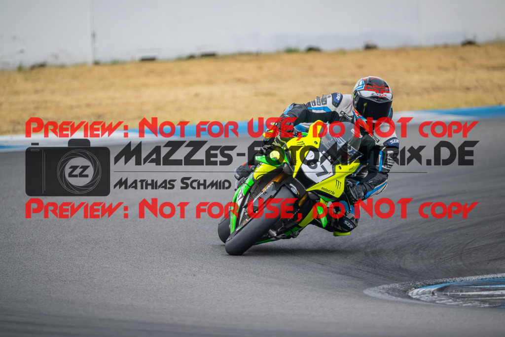 MaZZes-Fotomatrix-20260809-581034 | R1