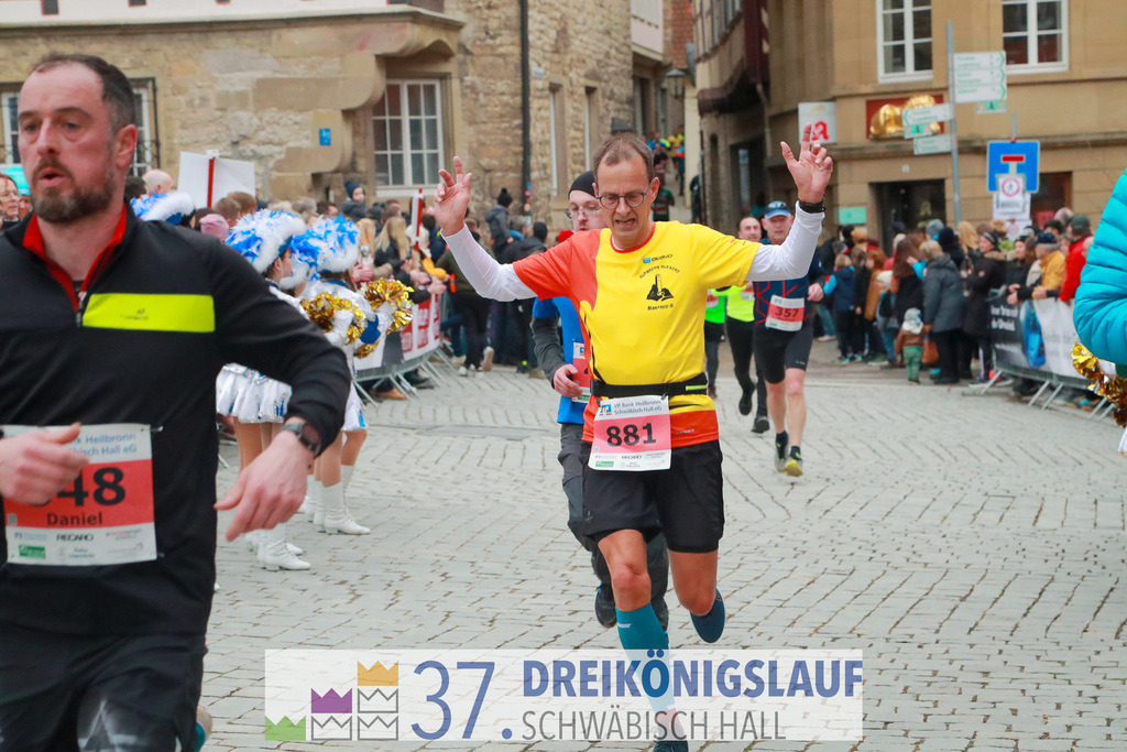 VR Bank Hauptlauf 10000m | 3 Koenigslauf 2023 - Realisiert mit Pictrs.com