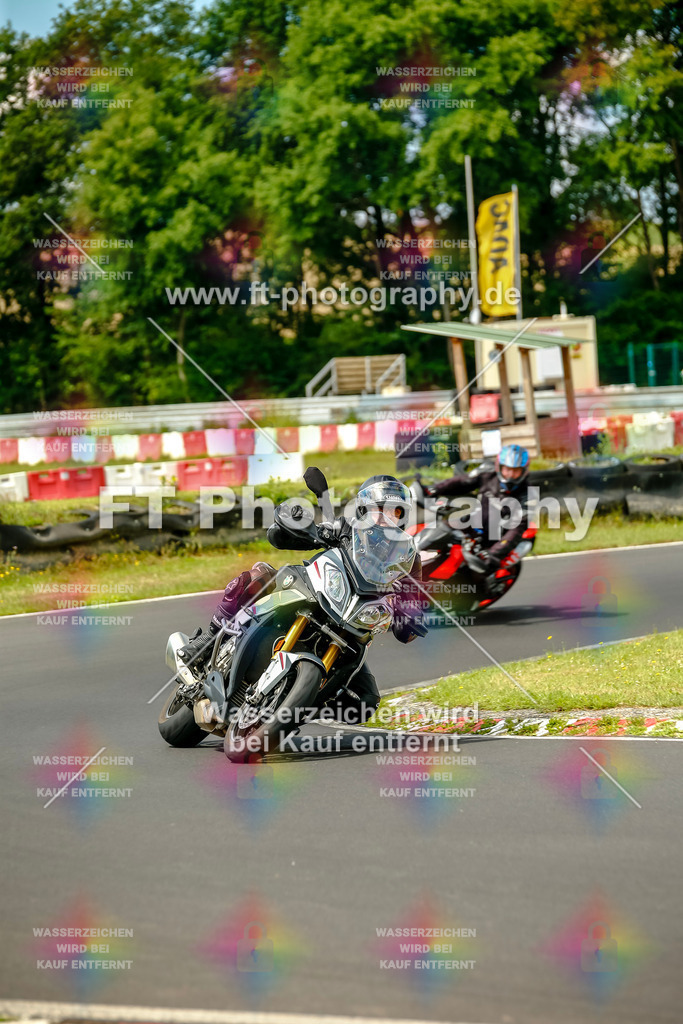 VBK-4709 | Hier findet Ihr Bilder von Touristenfahrten auf der Nürburgring Nordschleife oder von anderen Veranstaltungen die ich besucht habe. Viel Spass beim Durch Schauen 
