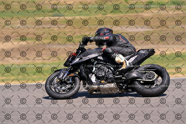 26bt04-1957 | markuskiefer.com - Realisiert mit Pictrs.com