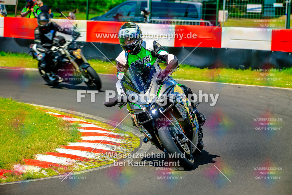 _NBG4343 | Hier findet Ihr Bilder von Touristenfahrten auf der Nürburgring Nordschleife oder von anderen Veranstaltungen die ich besucht habe. Viel Spass beim Durch Schauen 