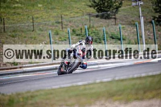 pube0782 | Professionelle Fotos von Sportveranstaltungen, aber auch Hochzeiten und anderen Events. - Realisiert mit Pictrs.com