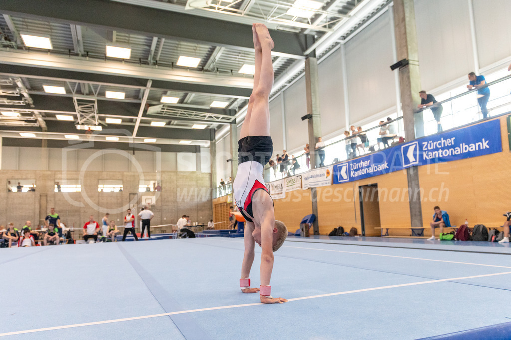 104. Zürcher Kunstturnertage Neftenbach - 14. May 2022 | 104. Zürcher Kunstturnertage Neftenbach
Turnhalle Ebni, Neftenbach
Programm 5 (P5)
Bild: Sportfotografie Markus Aeschimann | www.markus-aeschimann.ch - Realisiert mit Pictrs.com