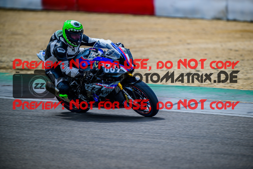 MaZZes_FotoMatrix_240717_6021986_0971 | S3