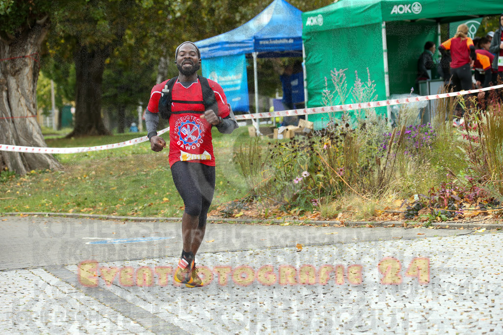 231015_1125_EX1_4034 | Sportfotografie im Rhein-Sieg Kreis, Köln, Bonn, NRW, Rheinland Pfalz, Hessen, etc. Unser Tätigkeitsfeld umfasst den Laufsport vom Volkslauf über den Marathon, Duathlon, Triathon bis zum Ultralauf wie Kölnpfad Ultra oder Schindertrail.